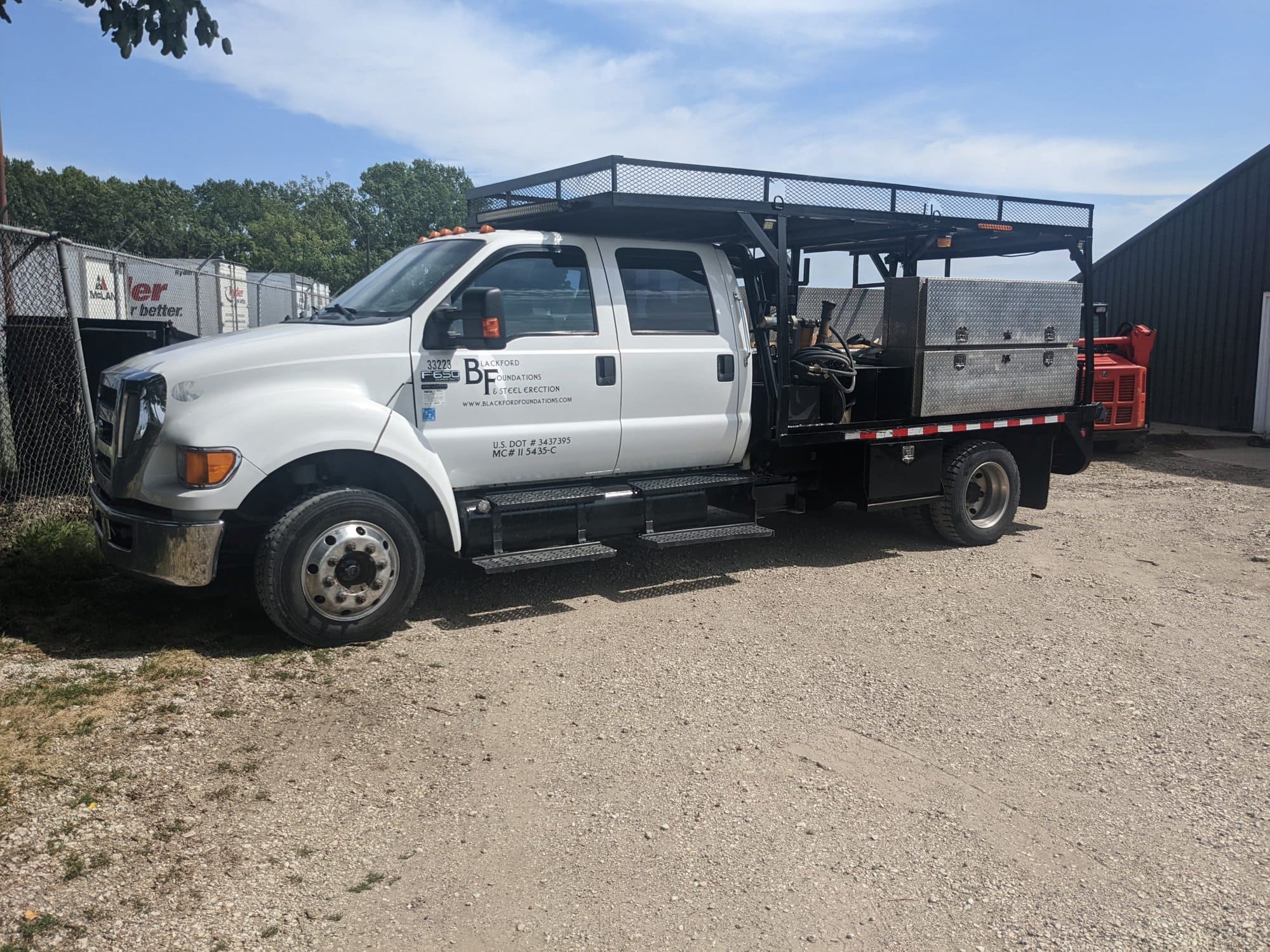 Ford F650 XLT Crew Cab, 2011 - Utility Bed, 6.7L Cummins