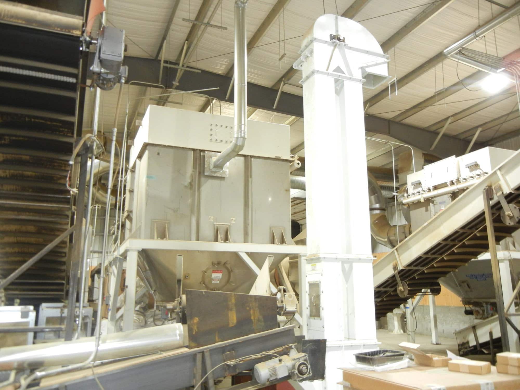 Qsage Twin Trunk Bucket Elevator (2)