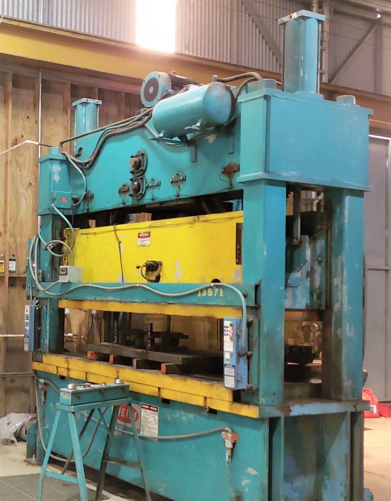 150 Ton HEIM S-150 Press, 1980 - Video Available