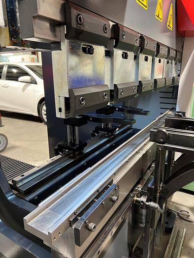 66 Ton x 4' Durma AD-R 1260 Hydraulic Press Brake, 2015 - With Safety Laser - Image 7