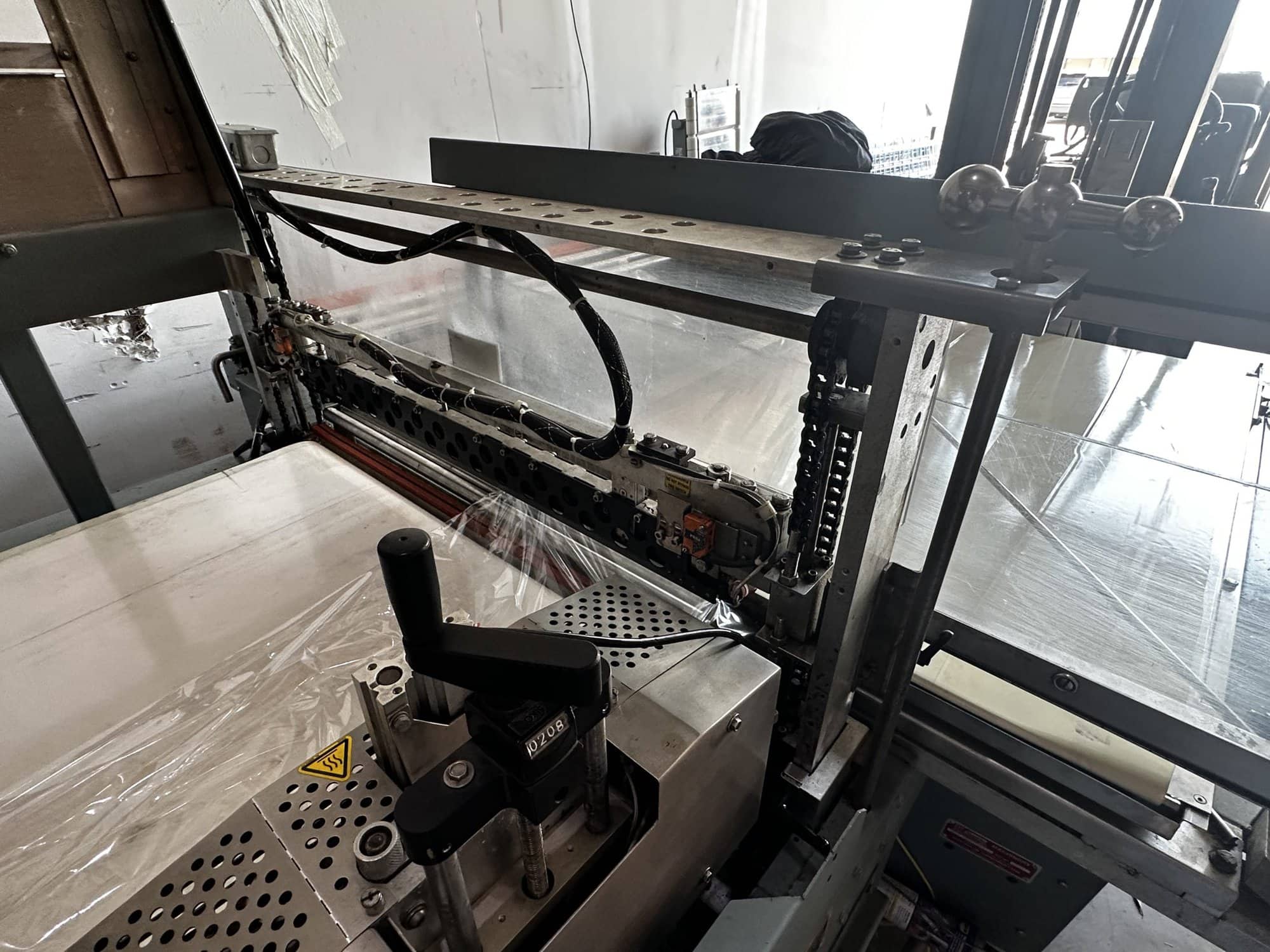 Shanklin CF3 Automatic Sealer & Packager, 2004 - HMI, Upgraded PLC, Video Available - Image 2