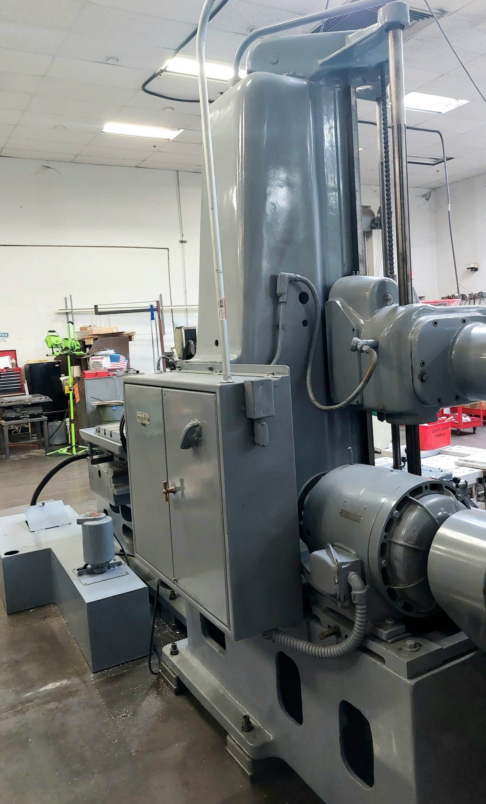 LUCAS 41B - 48 3" Horizontal Boring Mill, 1954- Tooling Included, Clean - Image 5