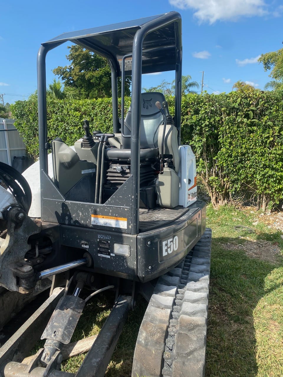 Bobcat E50 Compact Excavator, 2019 - ~900 Hours - Image 3