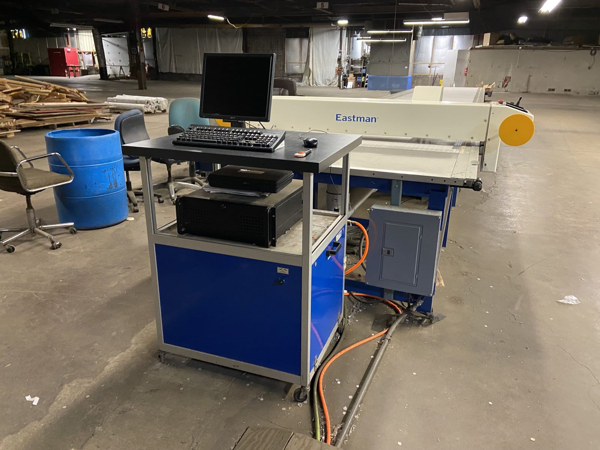 5' x 40' Eastman ETS-M9000-0213 Static Fabric Cutting System, 2008 - Image 3