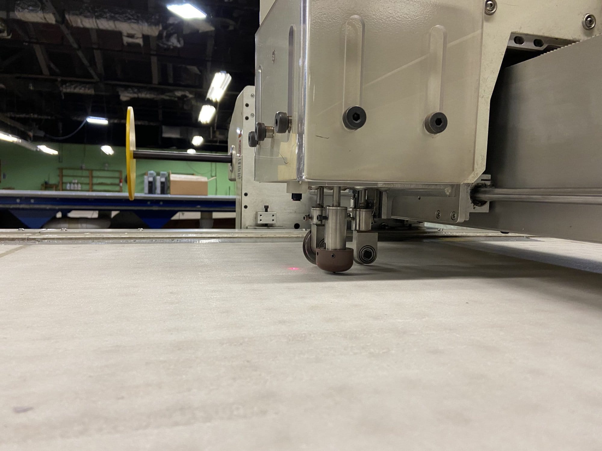 5' x 40' Eastman ETS-M9000-0213 Static Fabric Cutting System, 2008 - Image 4