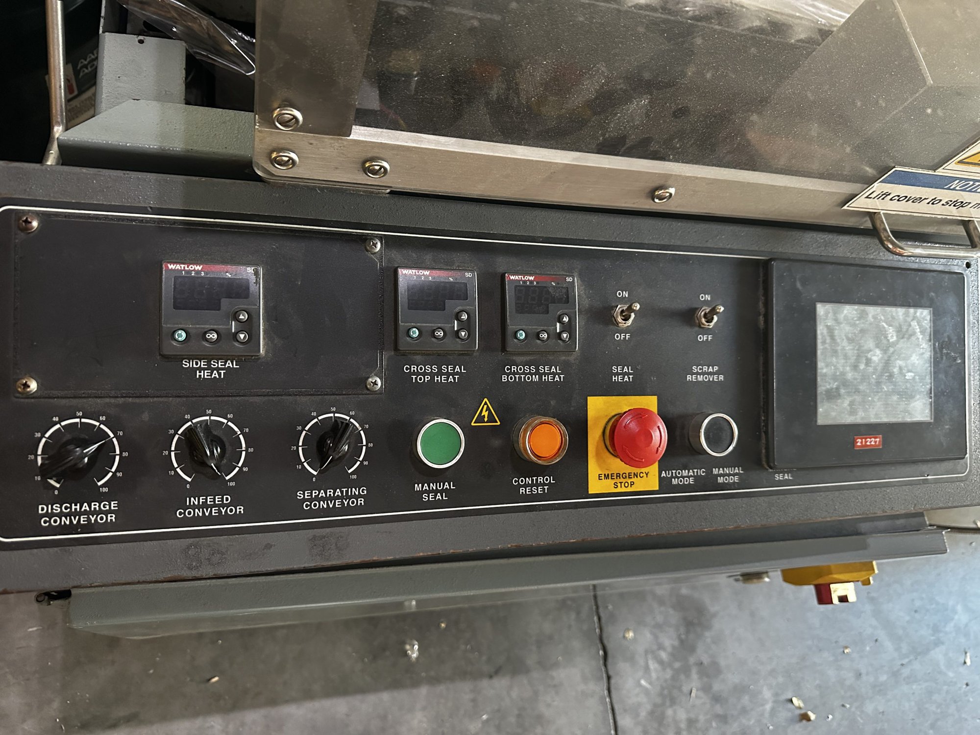 Shanklin CF3 Automatic Sealer & Packager, 2004 - HMI, Upgraded PLC, Video Available - Image 6