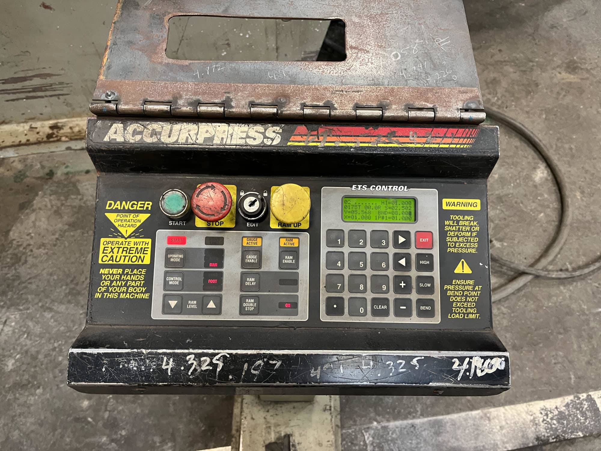 175 Ton x 12' Accurpress 717512 CNC Press Brake, 1996- ETS 200 - Image 2