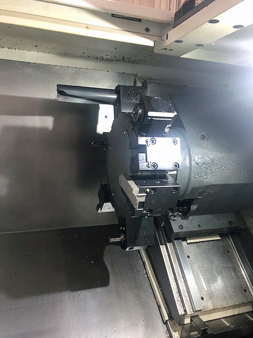 Haas ST-35Y CNC Lathe, 2018- Live Tool, Tailstock, Y-Axis, Presetter, Conveyor, Very Light Use - Image 4