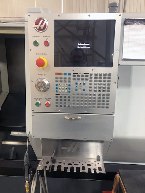 Haas ST-35Y CNC Lathe, 2018- Live Tool, Tailstock, Y-Axis, Presetter, Conveyor, Very Light Use - Image 9