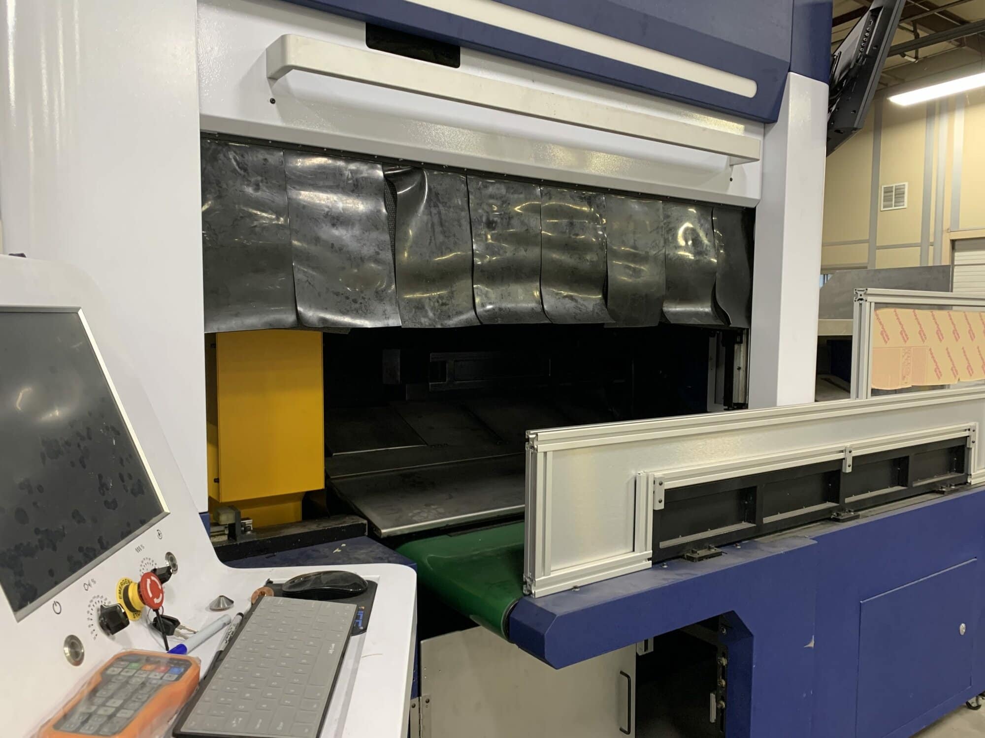 1000 Watt HSG TH65 CNC Fiber Tube Laser, 2018 - 21.3' Material Length, Demo Unit, Auto Feed - Image 3