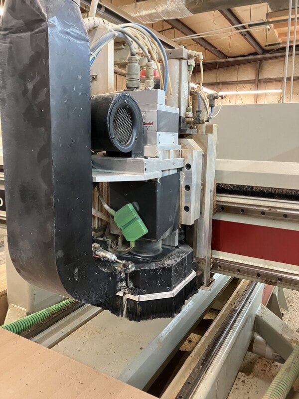 5' x 12' Komo Mach1S VR512 CNC Router, 2002 - Fanuc Control, Vacuum Pump, Tool Changer - Image 7