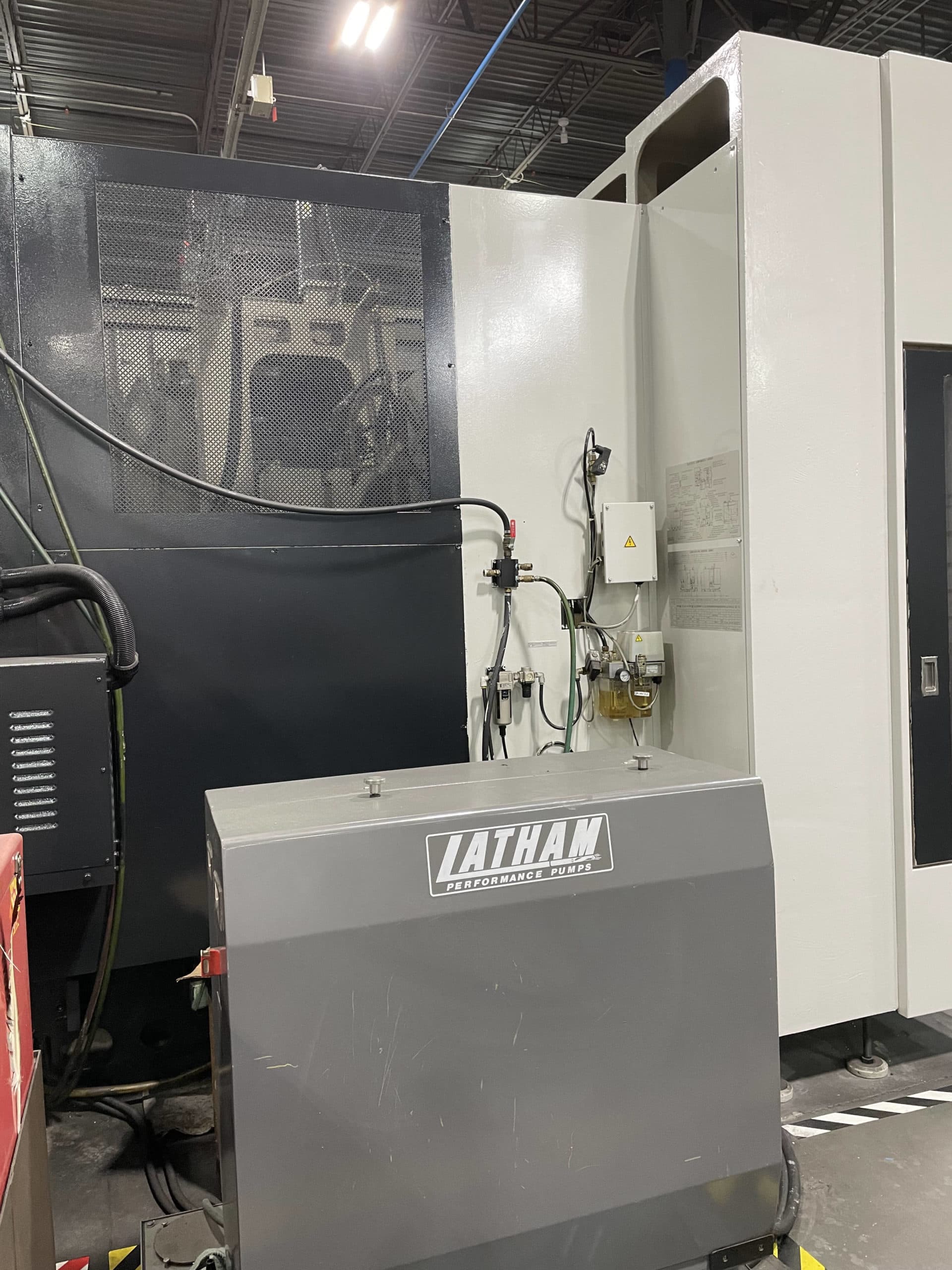Okuma & Howa MILLAC 550H HMC-5, 2000 - Fanuc Control, Chip Conveyor - Image 3