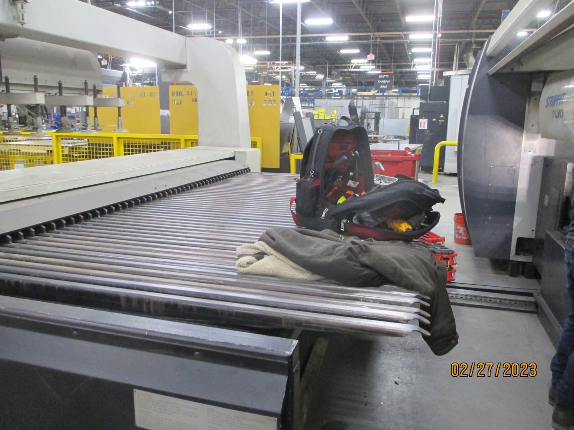 4000 Watt FIRE SALE! Strippit LVD Axel-3015-L CO2 Laser, 2005 - 5' x 10' - Image 3