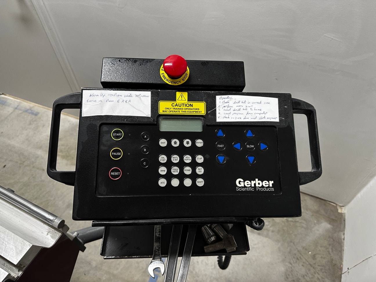 10' x 4.5' Gerber Sabre 408 CNC Router, 2000 - Equipped with Vacuum and Dust Removal System - Image 10