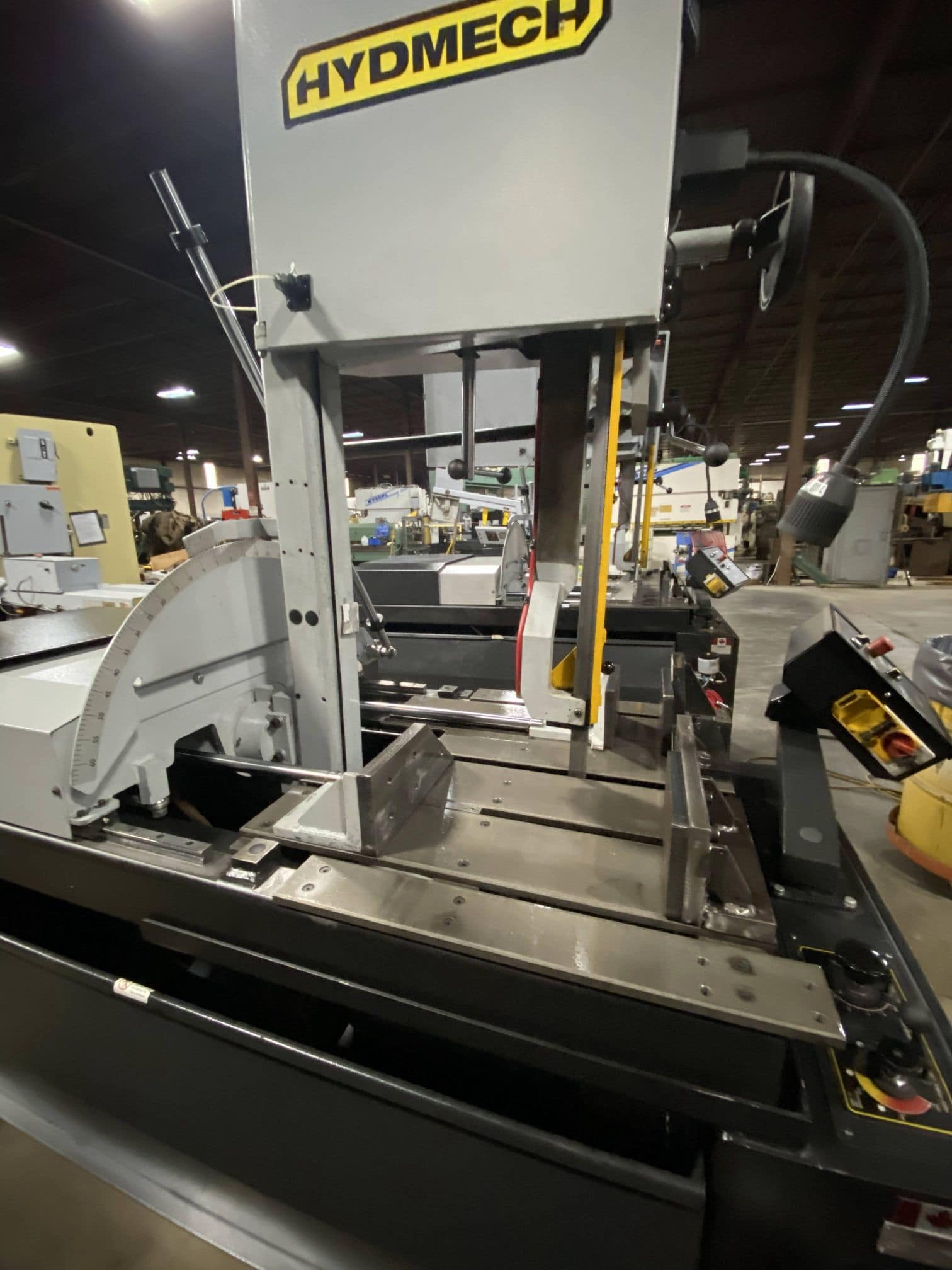22" x 18" Hydmech VW-18 Vertical Bandsaw, 2020 - Image 2
