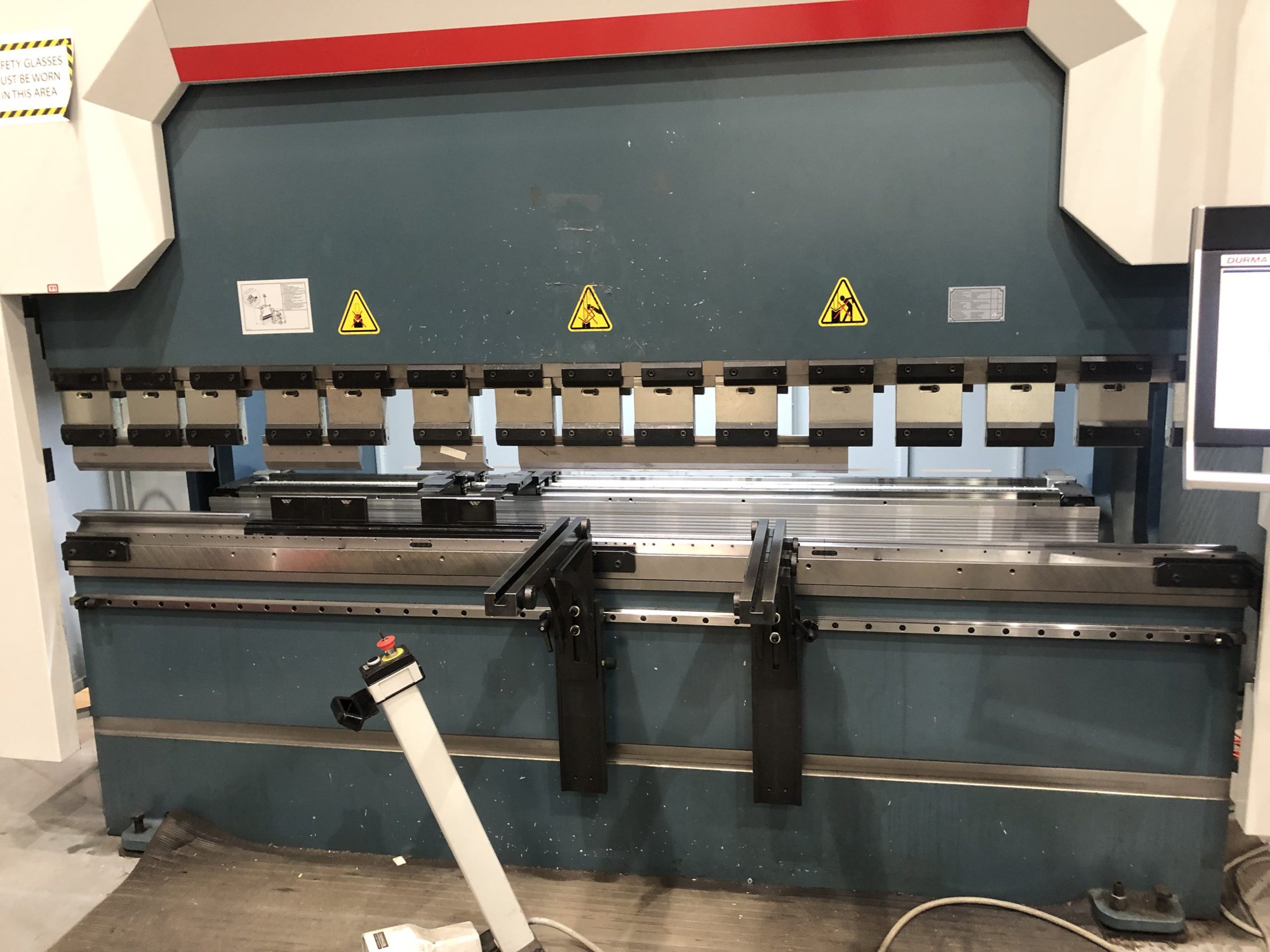 110 Ton x 10' Durma AD-R 30100 CNC Press Brake, 2019- 4-Axis Backguage - Image 4
