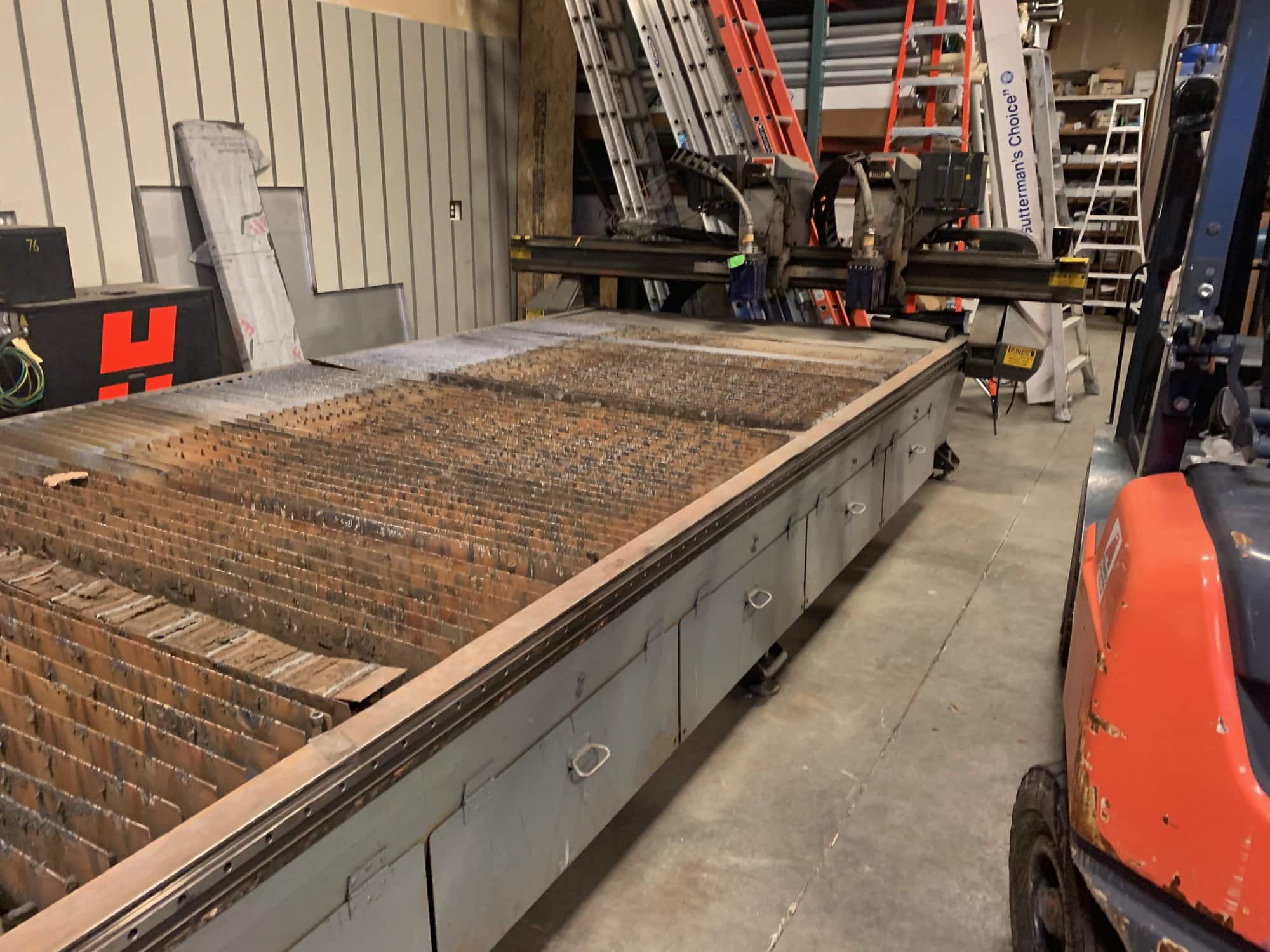 6.5' x 20' Multicam 3-308P FAB Plasma Cutter, 2012-Dual HPR 130XD, Dust Collector