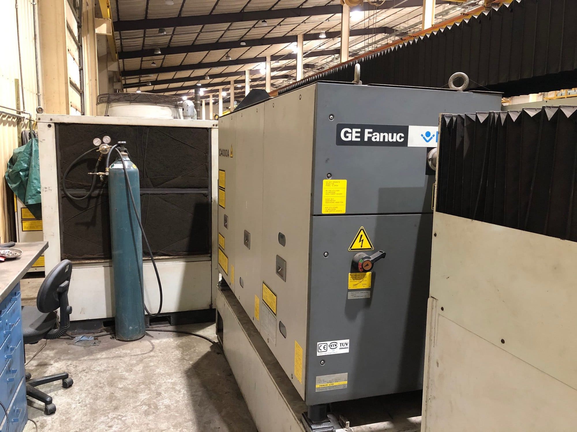4000 Watt LVD 4030 Impuls CO2 Laser, 2000 - 6' x 12' Table, Rotary Axis, Dust Collector, Chiller - Image 5
