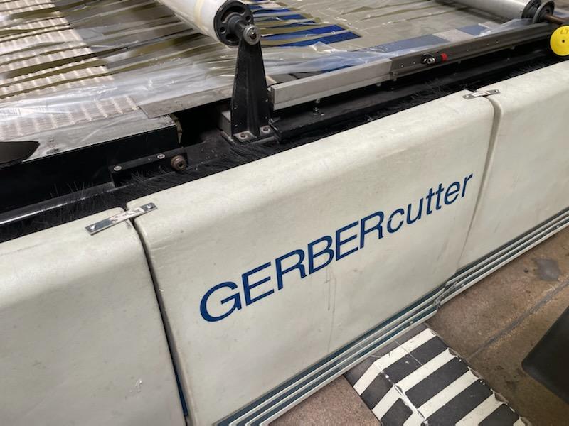 GerberCutter S-3000 Fabric Cutting Machine, 1997 - Image 4