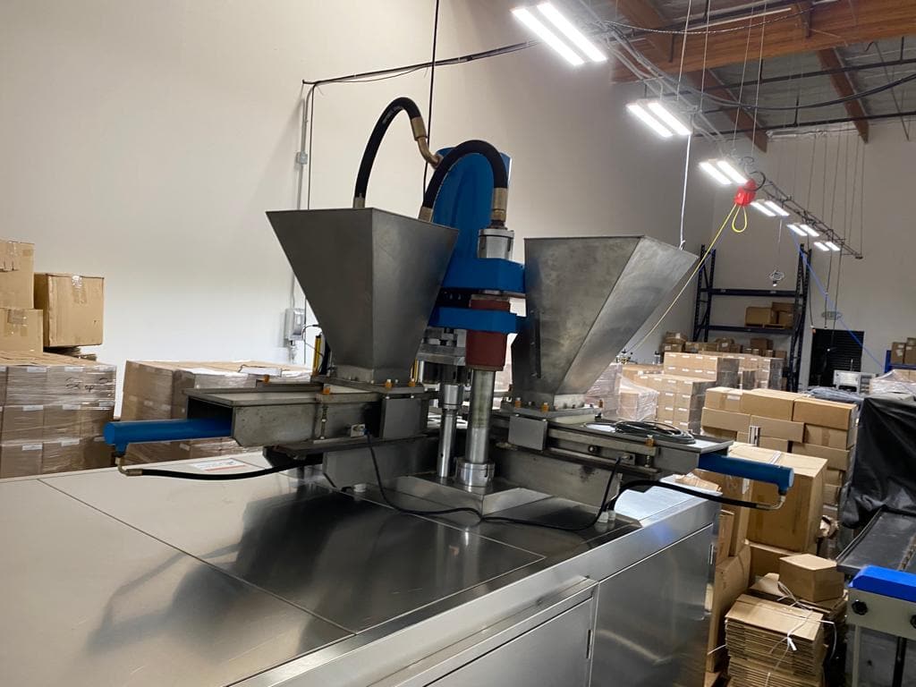 Changzhou Jiuyajiu SYST-100 Hydraulic Powder Forming Machine, 2019 - Image 6