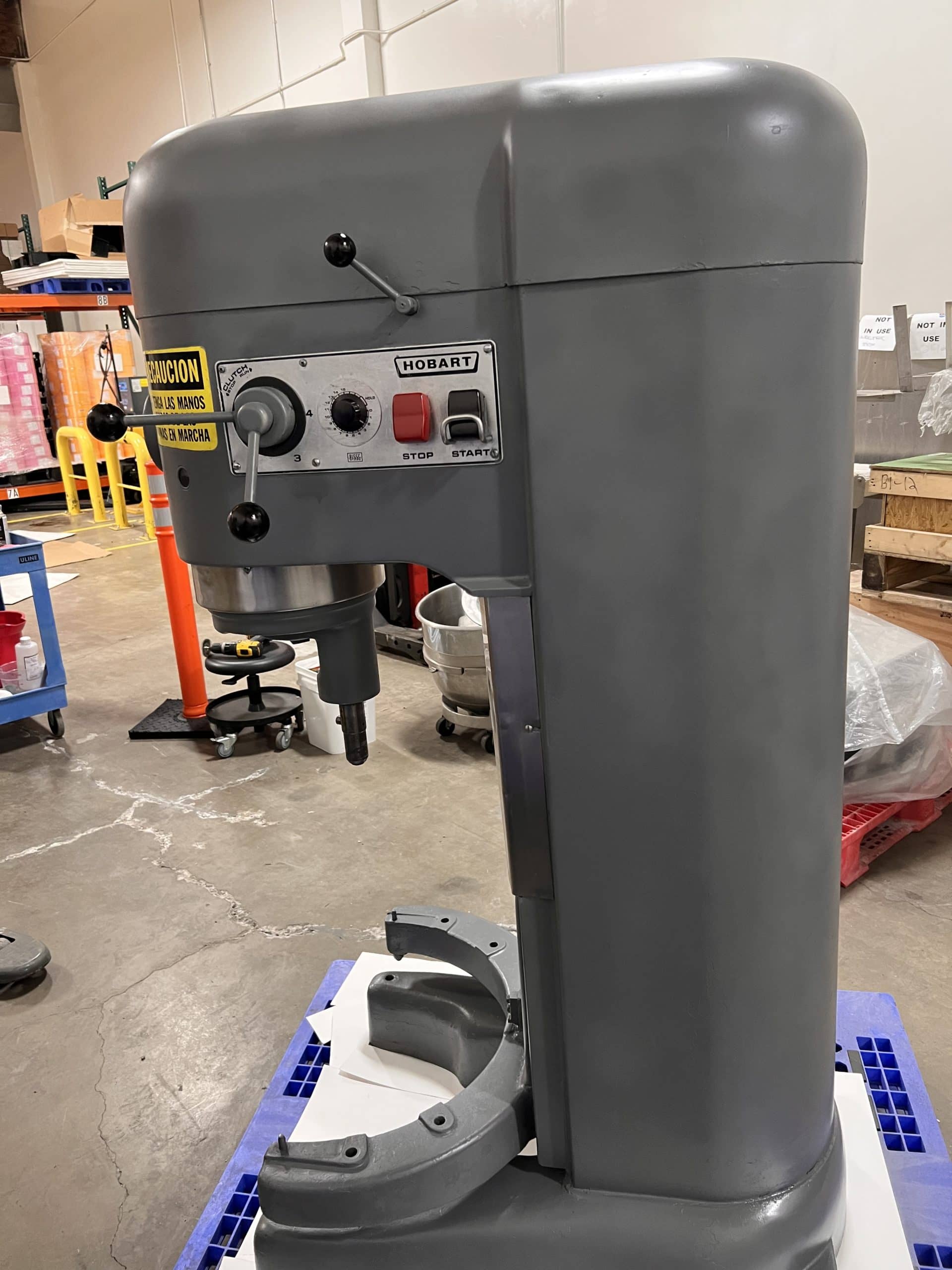 80 Quart Hobart M-802 Mixer, 2003 - Mixing Bowls, Mixing Hooks, and Whisks Included - Image 3