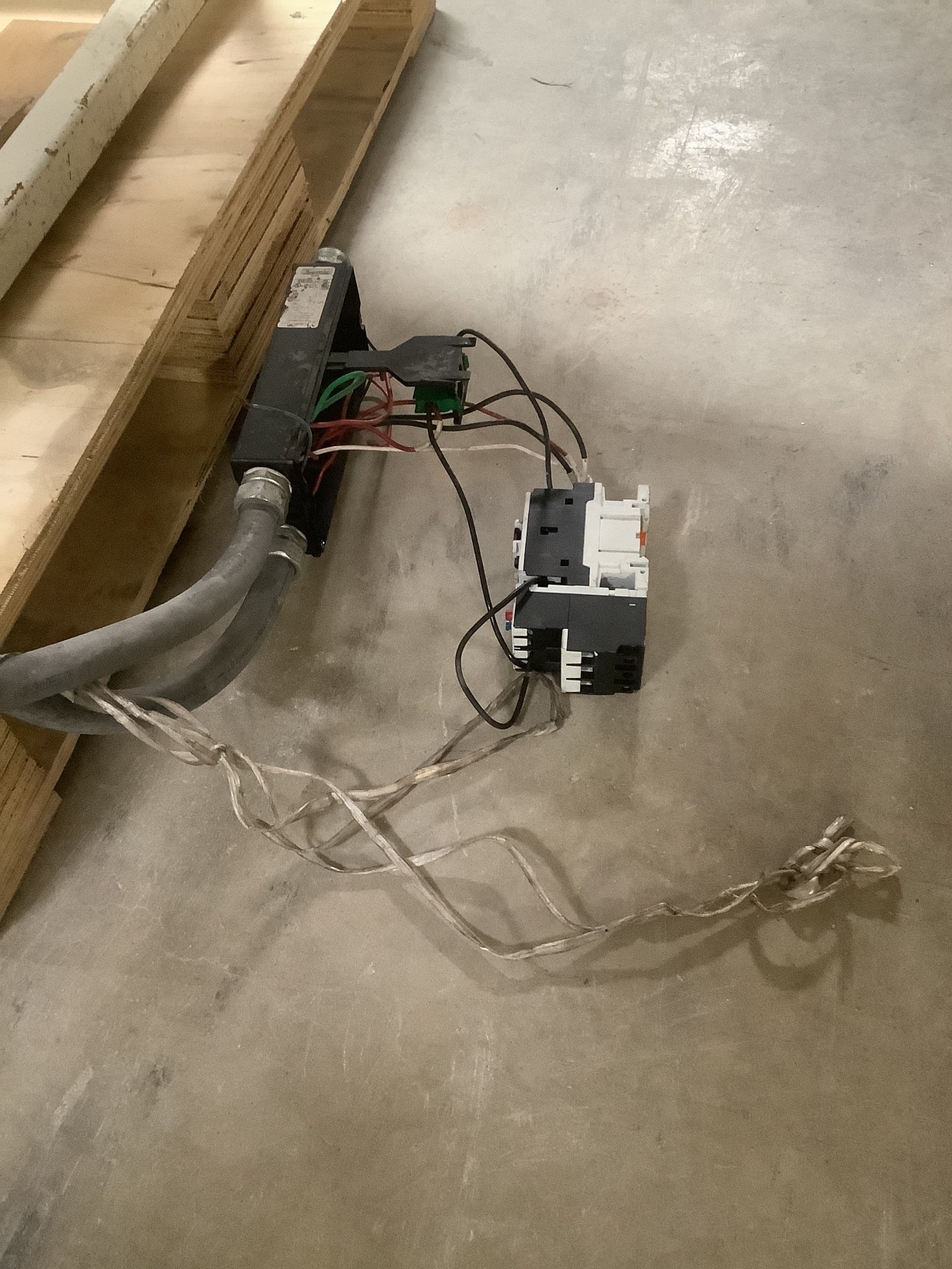 Bunting meTRON Coil Metal Detector - Image 7