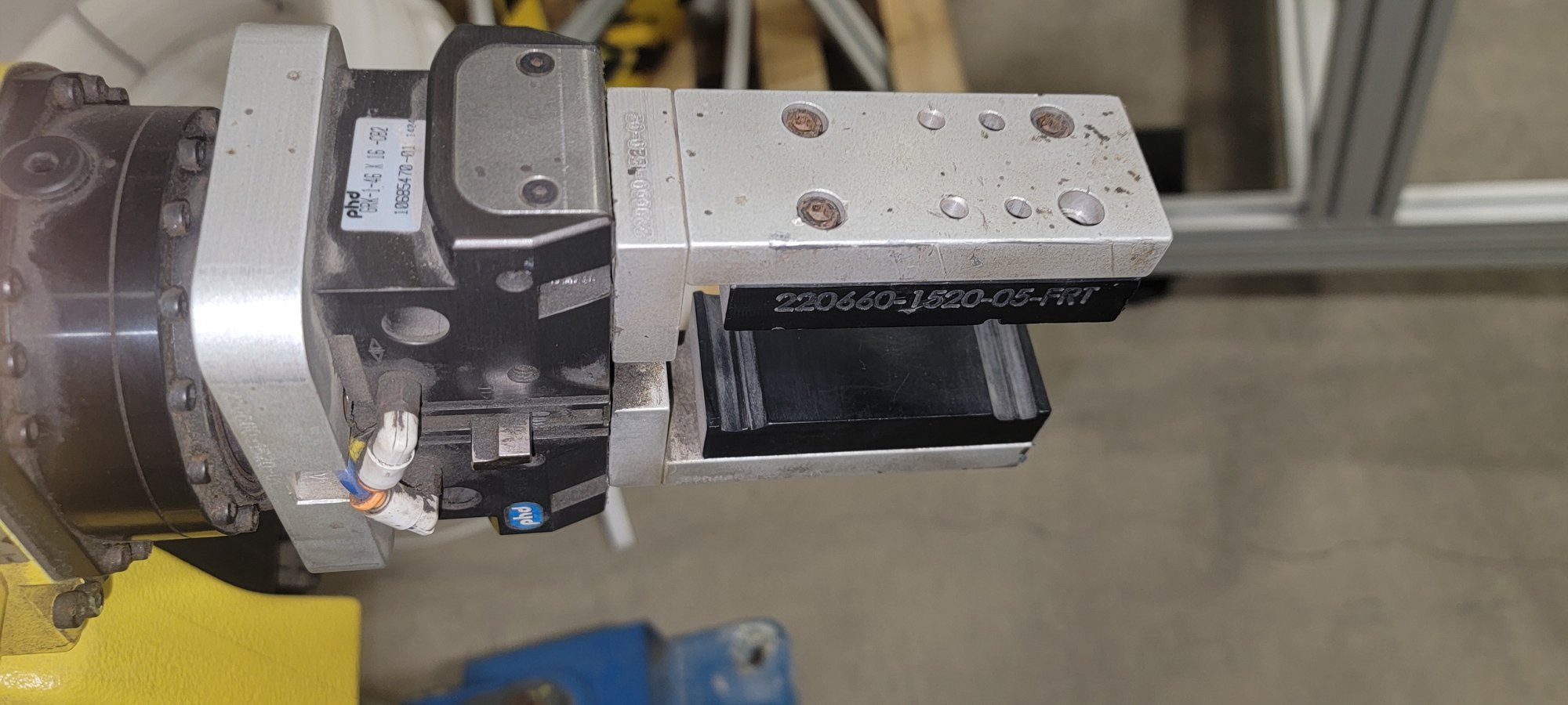 Fanuc M10iA/12 6 Axis Robot, 2014 - Pendant, Pedestal - Image 7