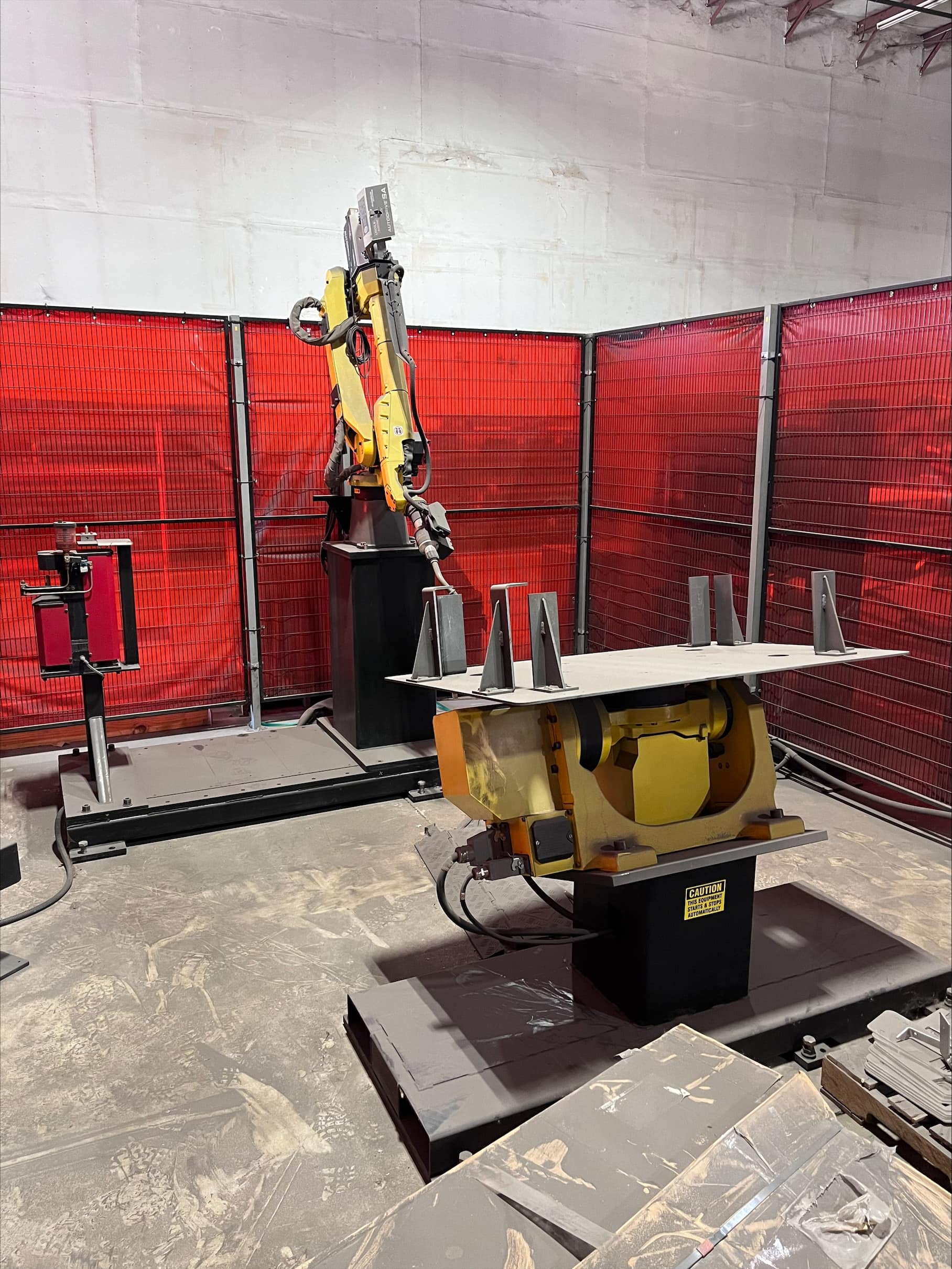 Lincoln Electric Fab-Pak FHS B2 Robotic Welding Cell, PowerWave S500, Fanuc Arc Mate 100ic, 2016 - Low Use Unit!