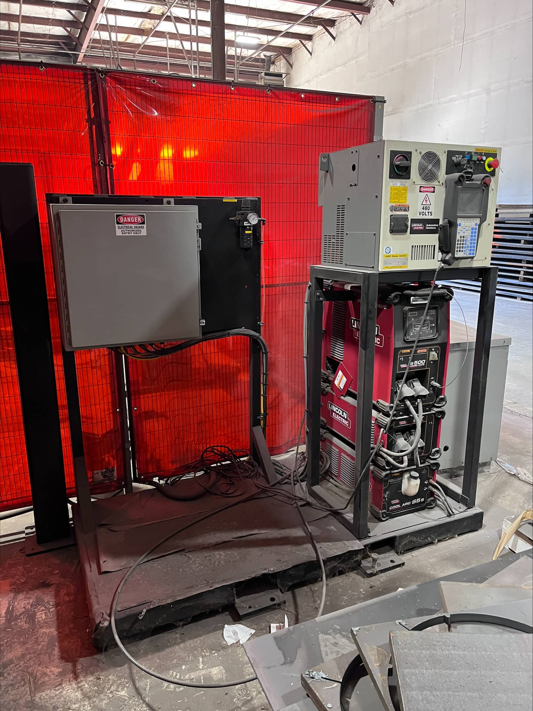 Lincoln Electric Fab-Pak FHS B2 Robotic Welding Cell, PowerWave S500, Fanuc Arc Mate 100ic, 2016 - Low Use Unit! - Image 8