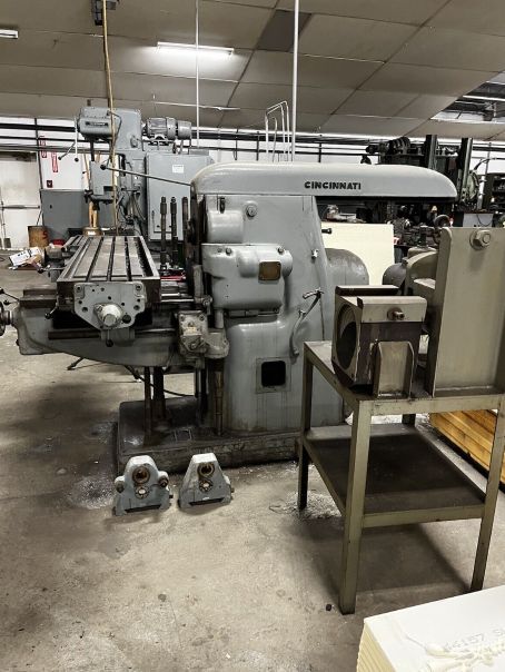 Cincinnati No. 4 Universal Milling Machine, 1933