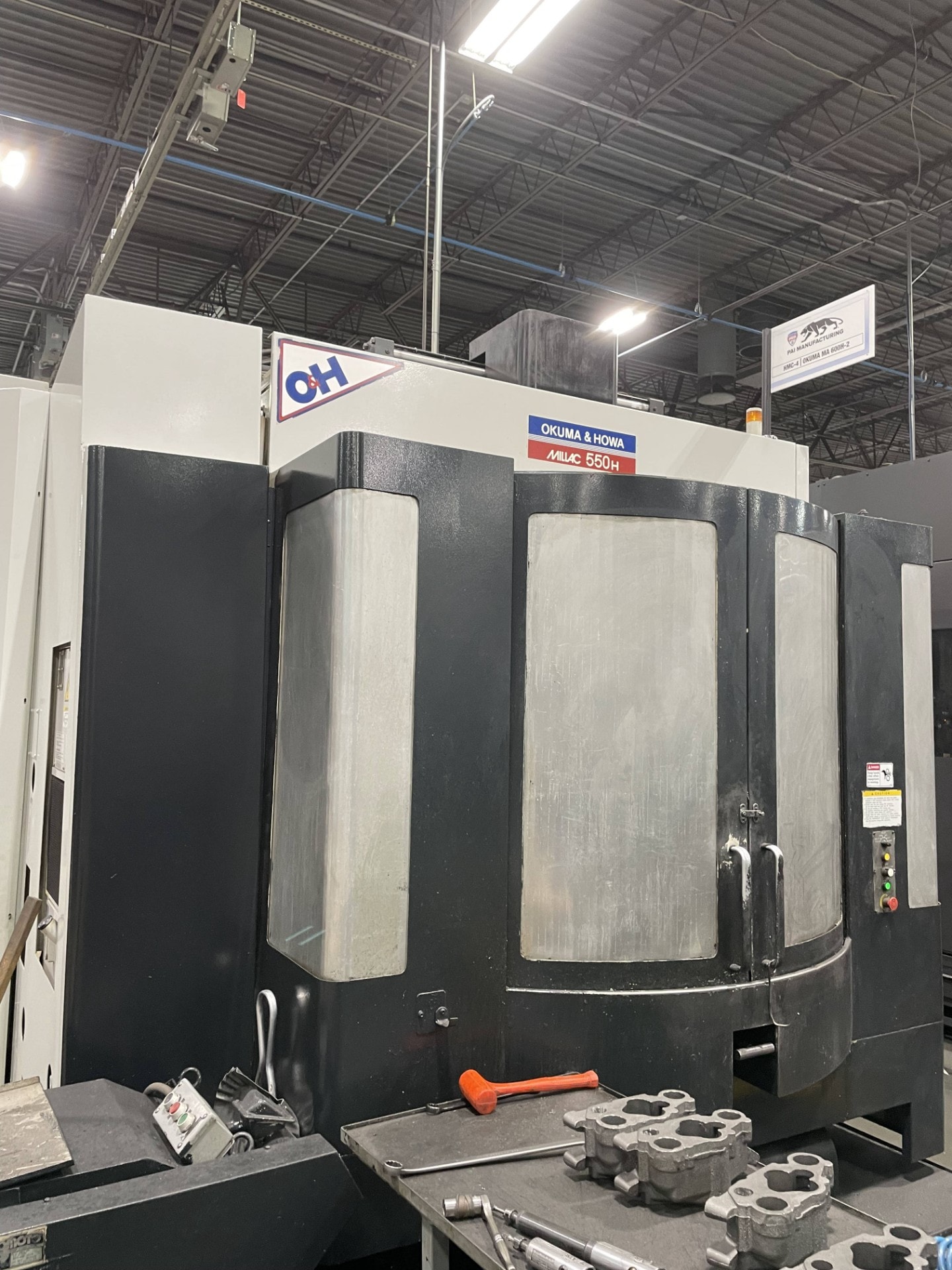Okuma & Howa MILLAC 550H HMC-4, 2000 - Fanuc Control, Chip Conveyor - Image 4