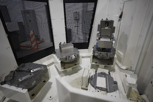 DMG Mori NHX-4000 HMC, 2019 - 5 Pallet System, 240 Tools, Renishaw OMP60 Workpiece Setter - Image 4