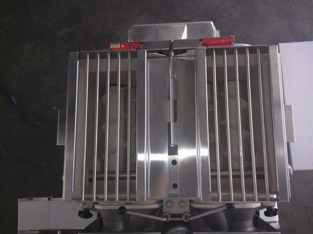 Rheon KN135 Encrusting Machine, 2019 - Iris Cutters Included! - Image 4