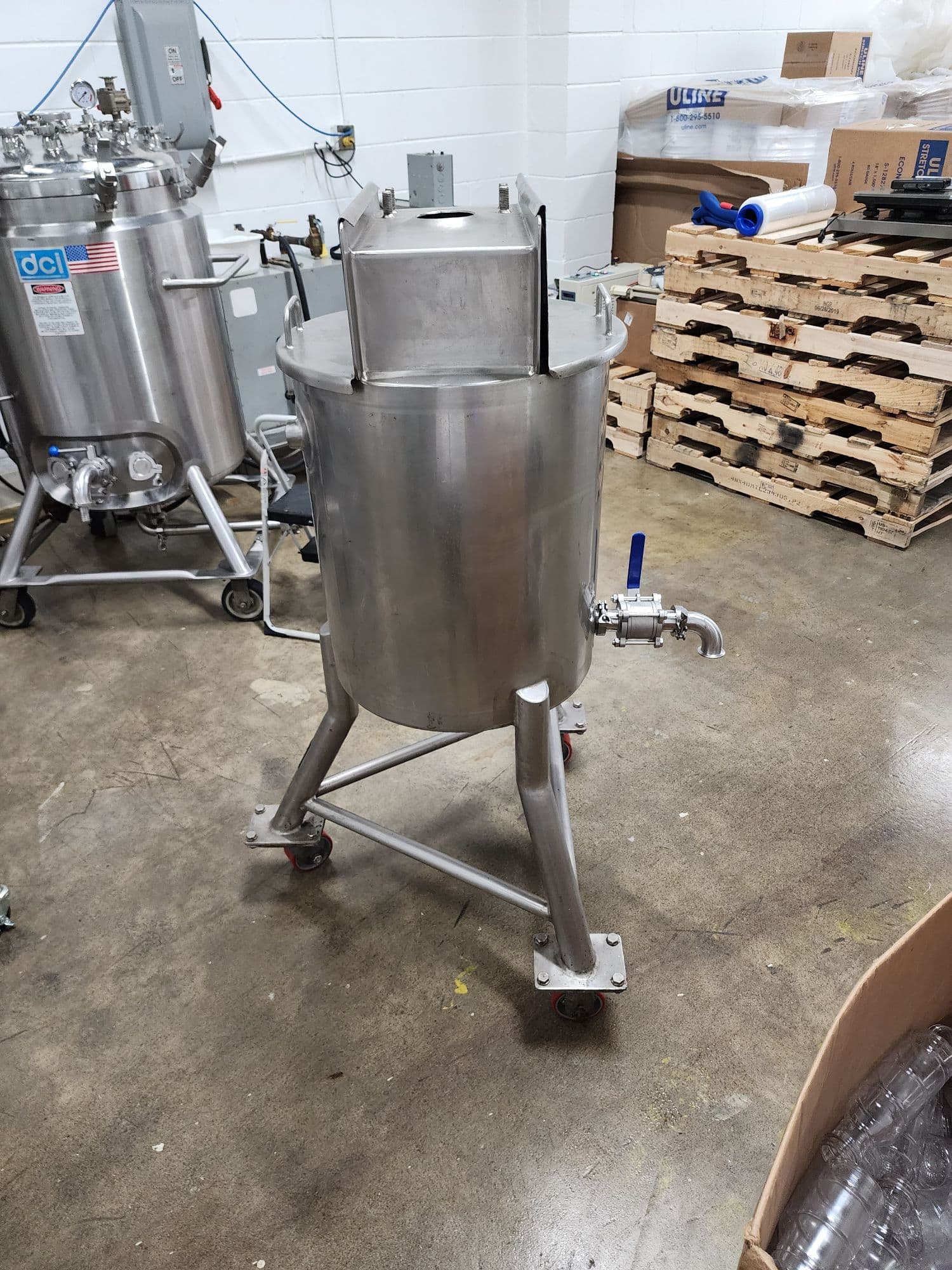 12 Gallon Walker Stainless Steel Jacketed Kettle, 1989 - Image 4