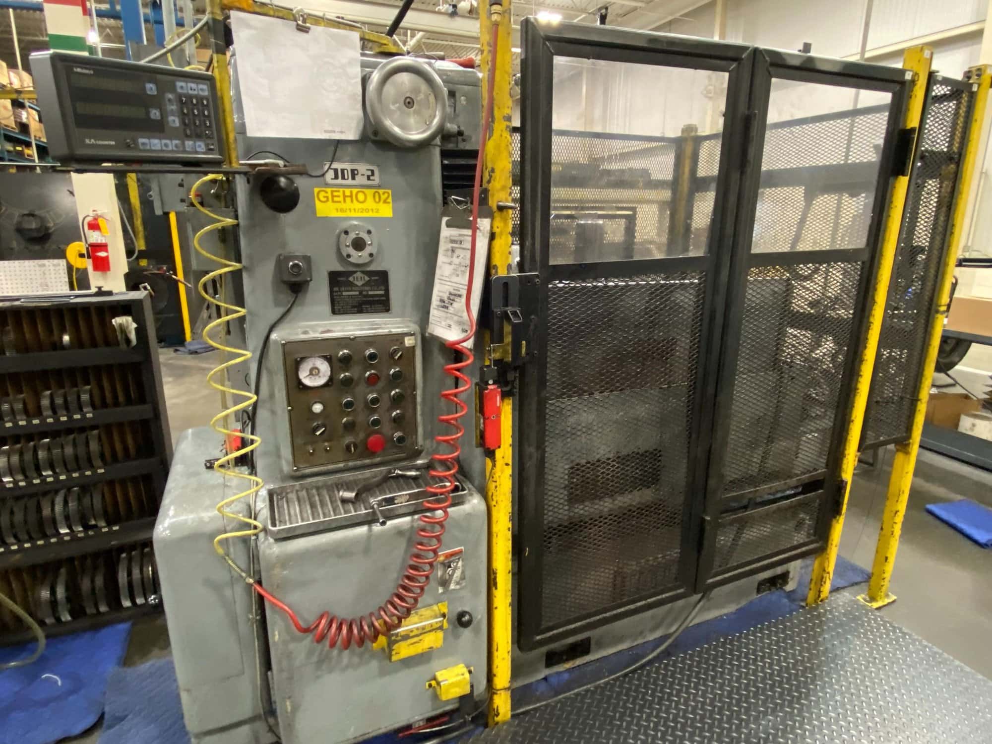 Jeil JDP-2 Automatic Gear Hobbing Machine, 2001 - 26" Diameter - Under Power, Mitutoyo DRO