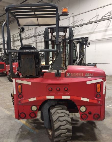 5,500 LB Capacity Moffett M55 Diesel Forklift, 2014 - 1957 Hours