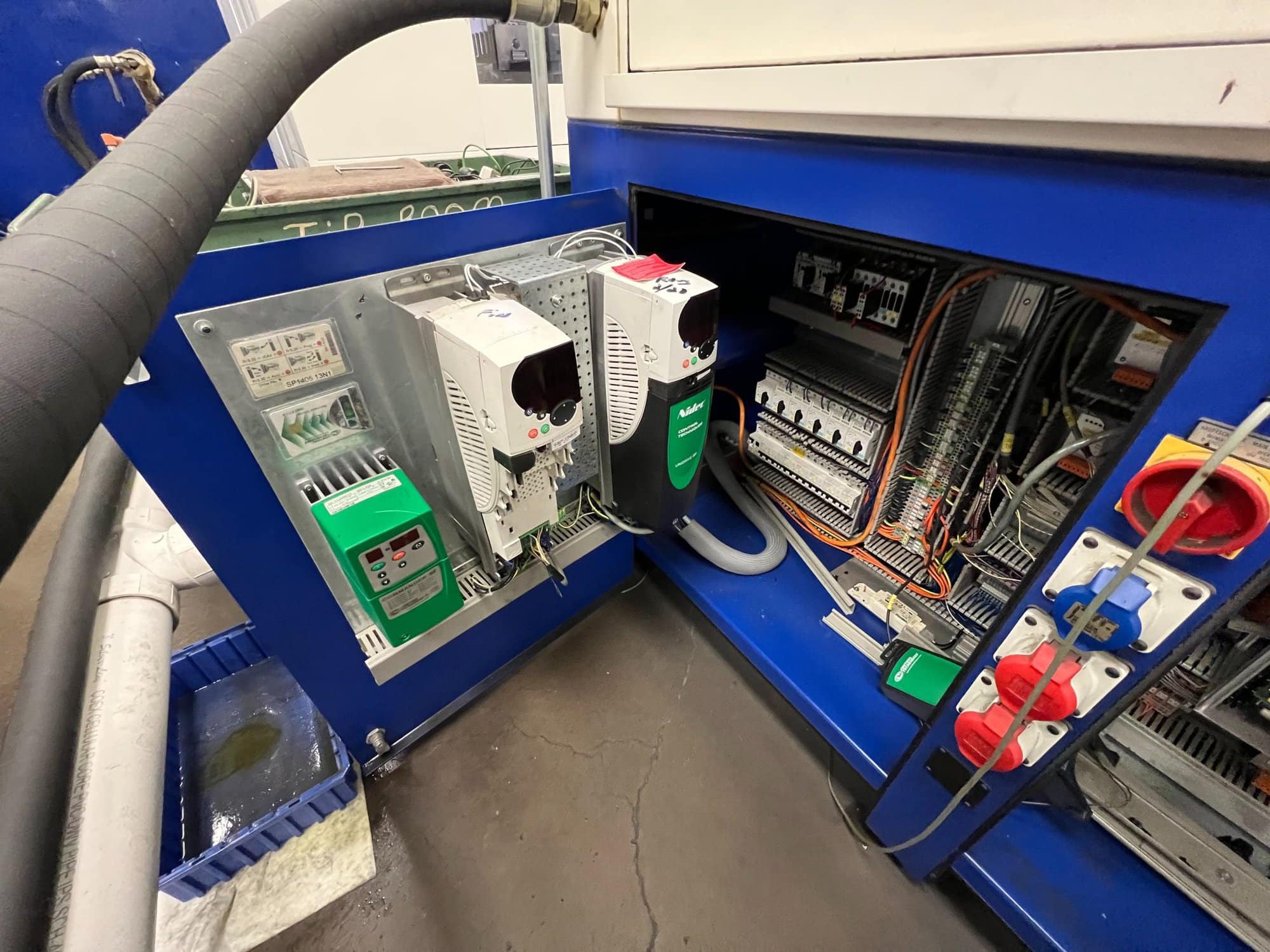 Rollomatic 148P4 CNC Tool Grinding Machine, 2005 - Image 9