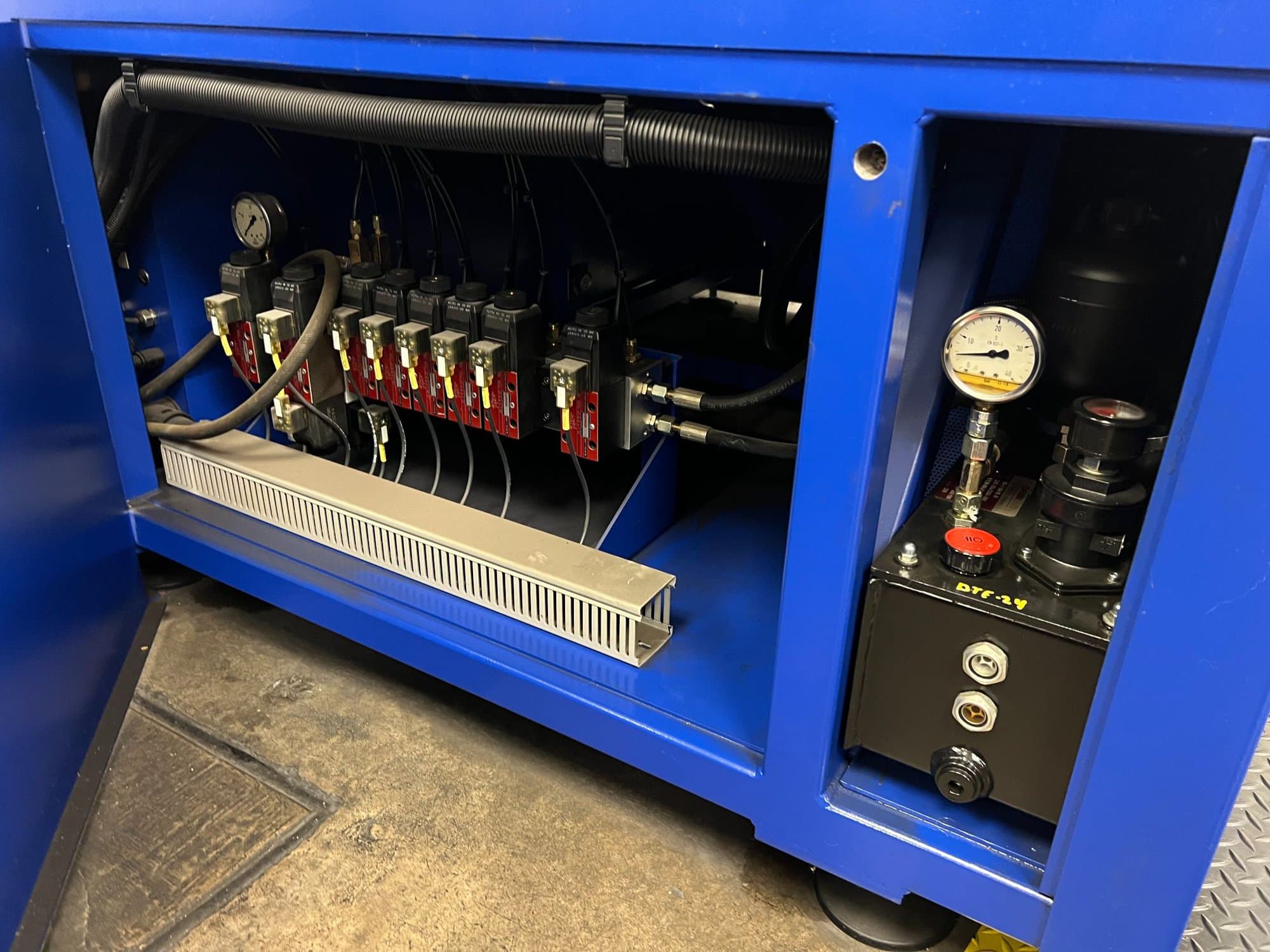 Rollomatic 148P4 CNC Tool Grinding Machine, 2005 - Image 11
