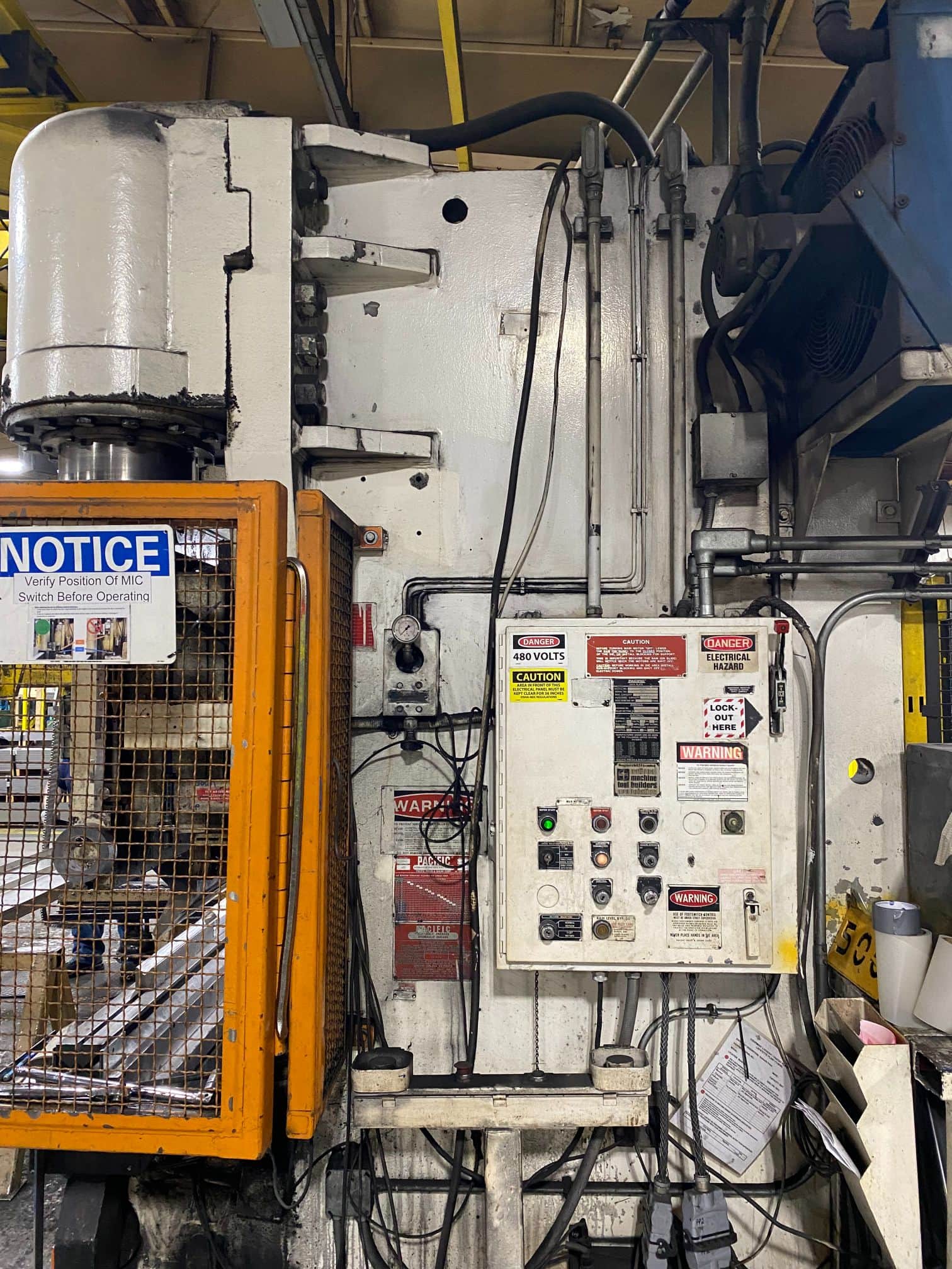 500 Ton x 14' Pacific K-500 Hydraulic CNC Press Brake, 1985 - Automec Control, Under Power - Image 2