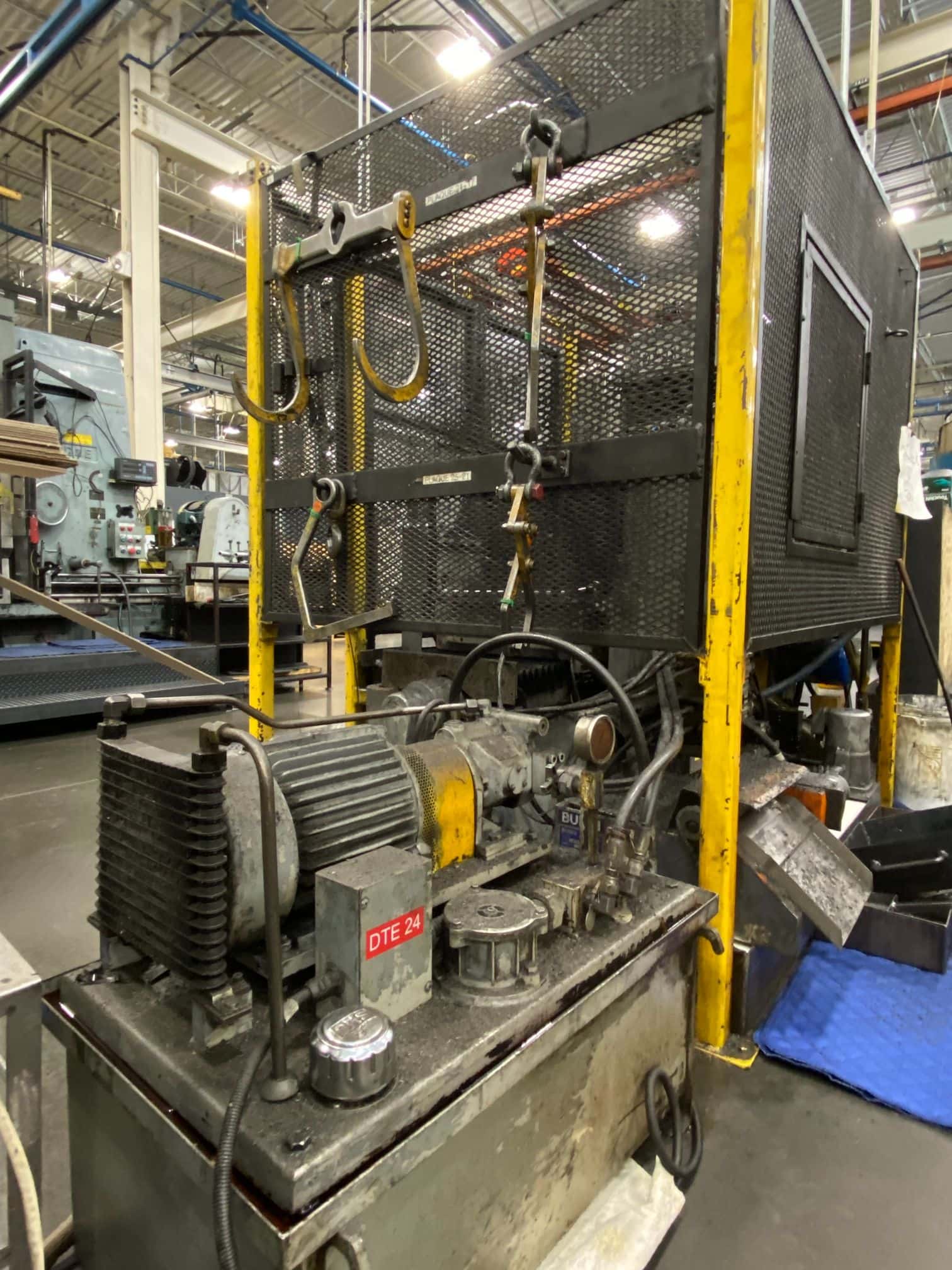Jeil JDP-2 Automatic Gear Hobbing Machine, 2001 - 26" Diameter - Under Power, Mitutoyo DRO - Image 3