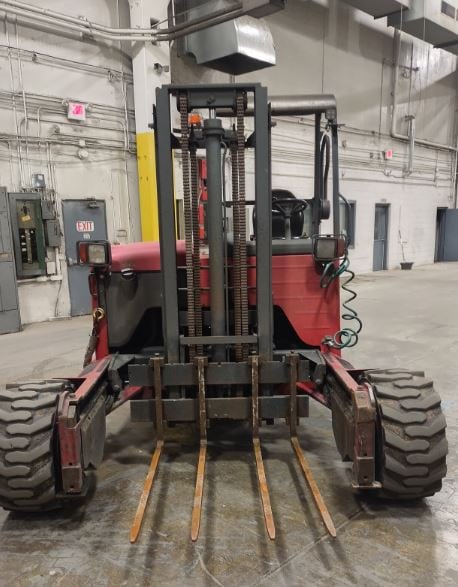 5,500 LB Capacity Moffett M55 Diesel Forklift, 2014 - 1957 Hours - Image 2