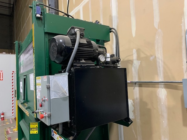 Intertek V63OCC 60" Vertical Baler, 2019 - Good Condition, Clean - Image 2