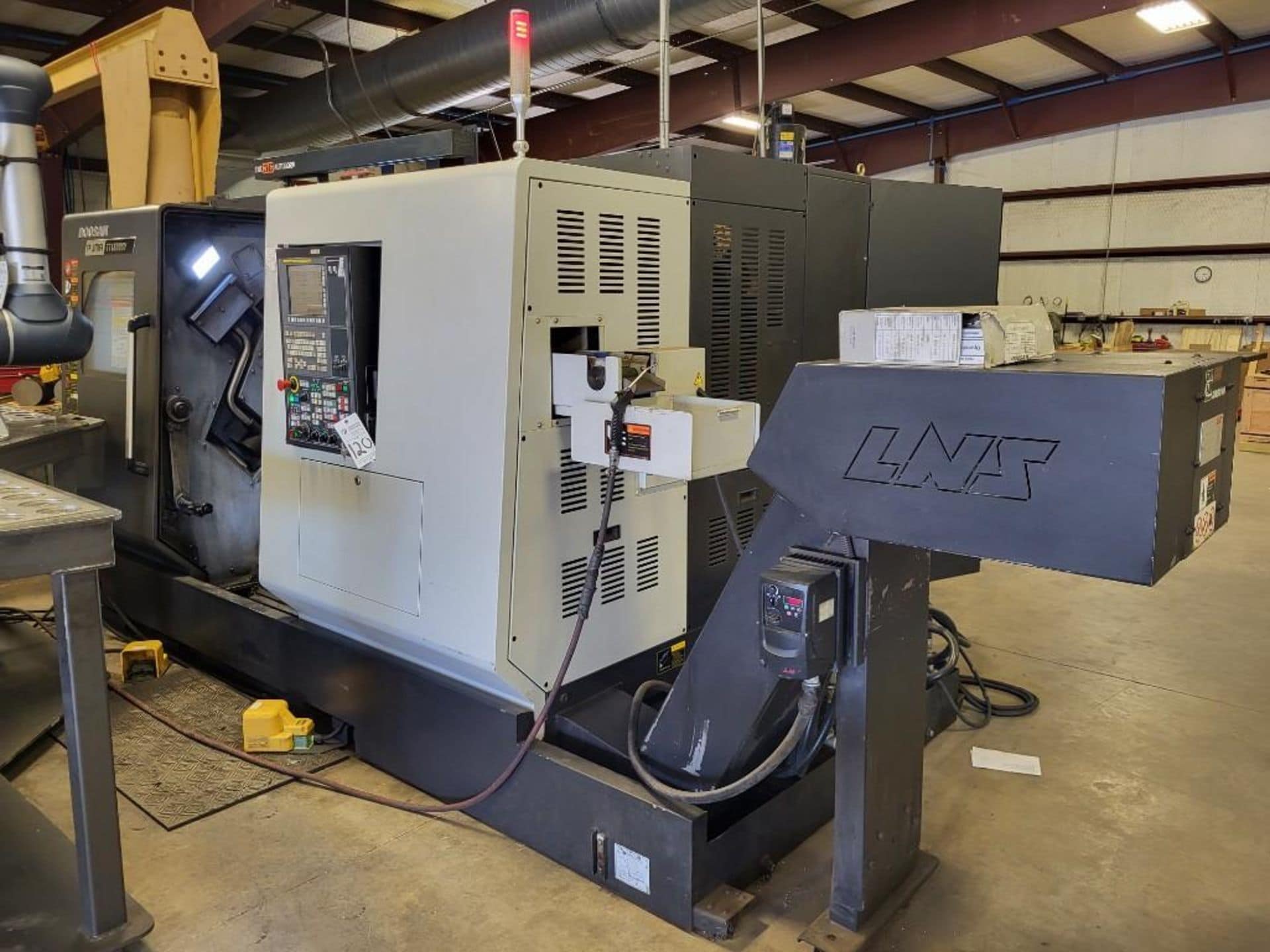 2016 doosan turning center model puma tt1800sy