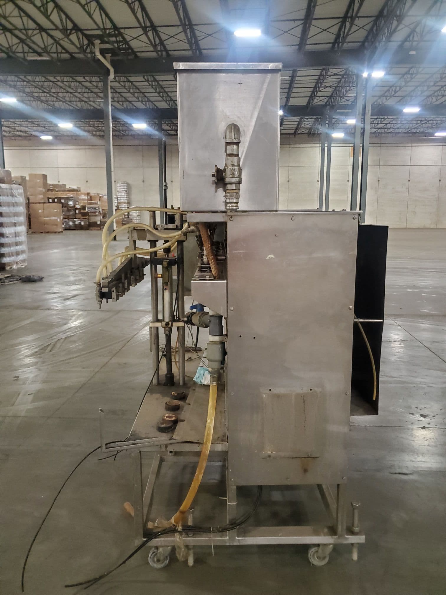 KISS Packaging Systems Inc. SPDF-06 6-Head Filler, 2013 - Image 6
