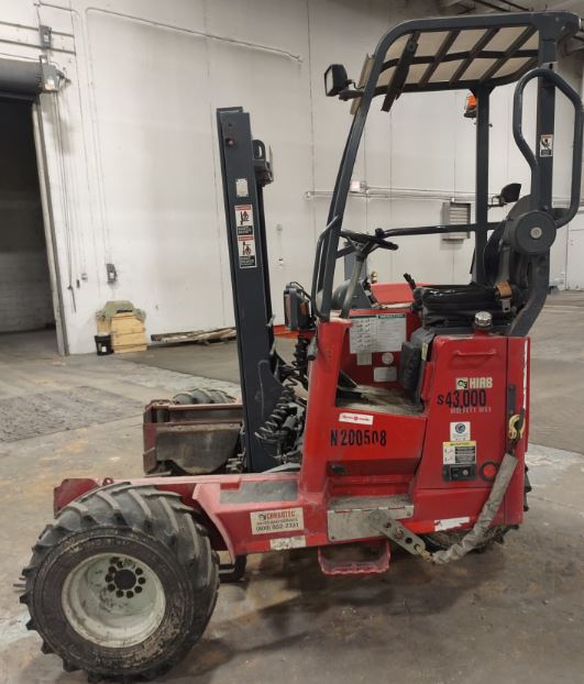 5,500 LB Capacity Moffett M55 Diesel Forklift, 2014 - 2,541 Hours - Image 4