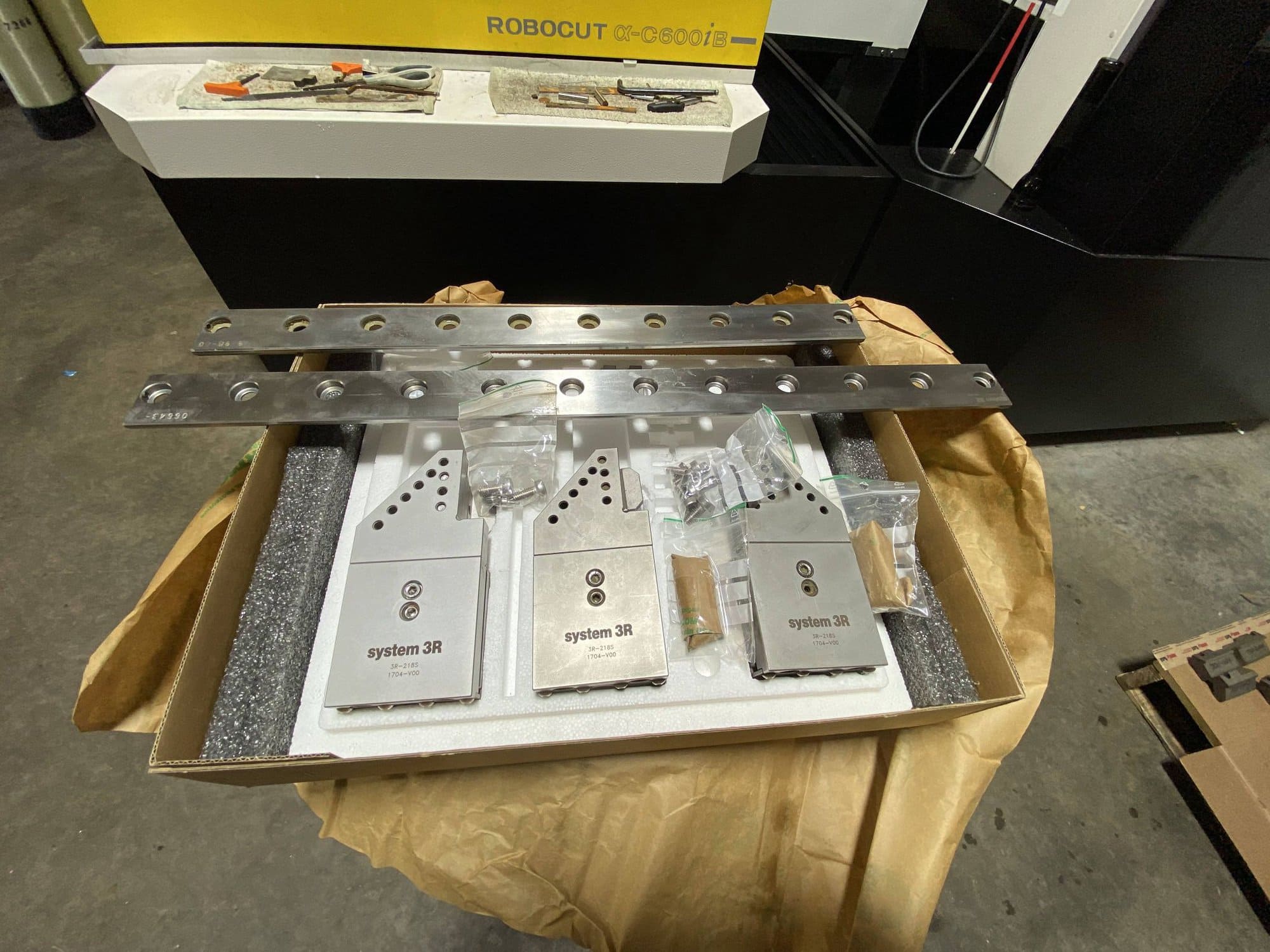 Fanuc Robocut α-C600iB 5 Axis Wire EDM, 2017 - Auto Threading, Low Hours - Image 5