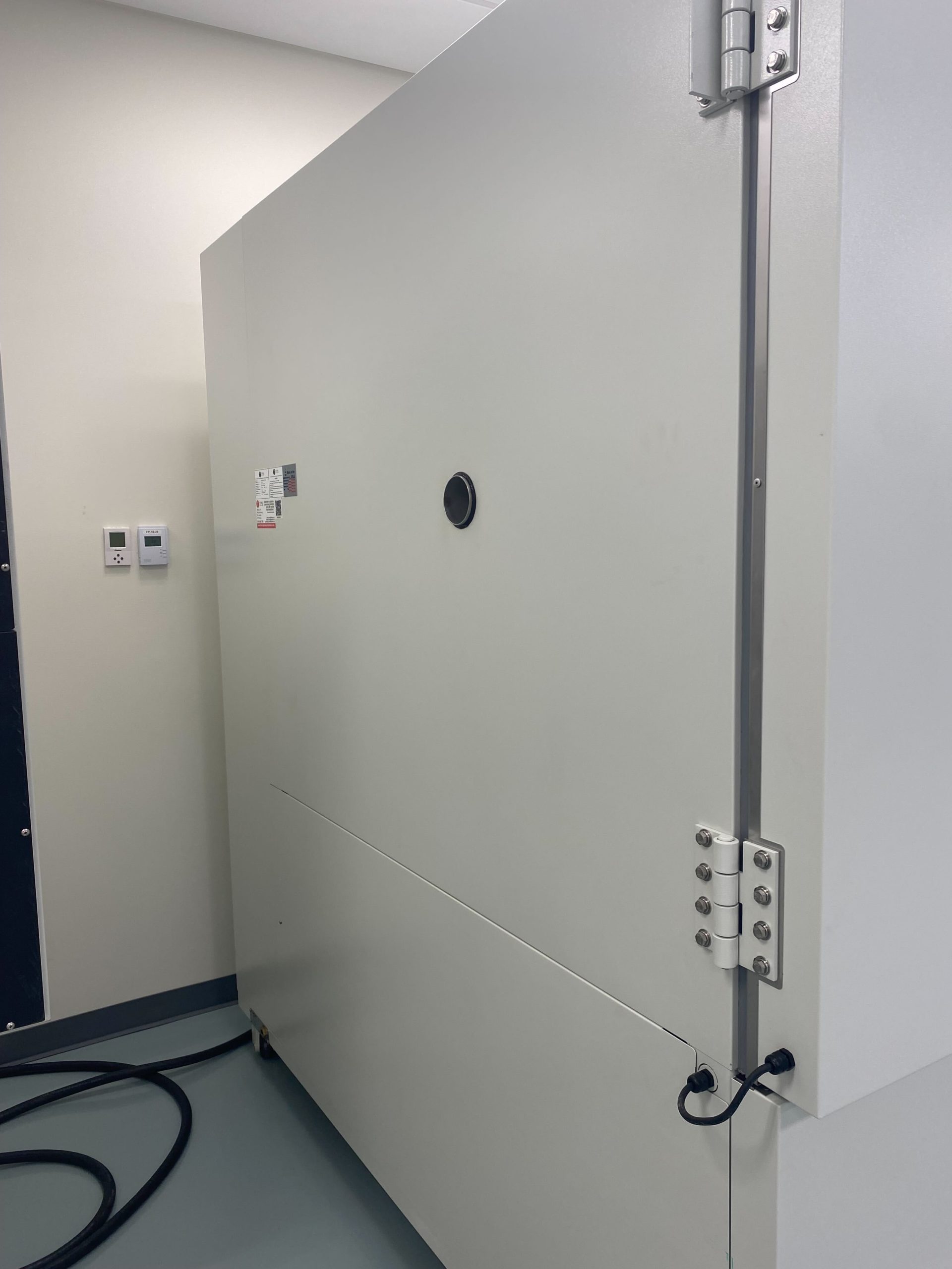 TPS Tenney FCR62S-3.5S-A-VTVQ-G Fast Rate Change Environmental Test Chamber, 2013 - Only Used Once - Image 3