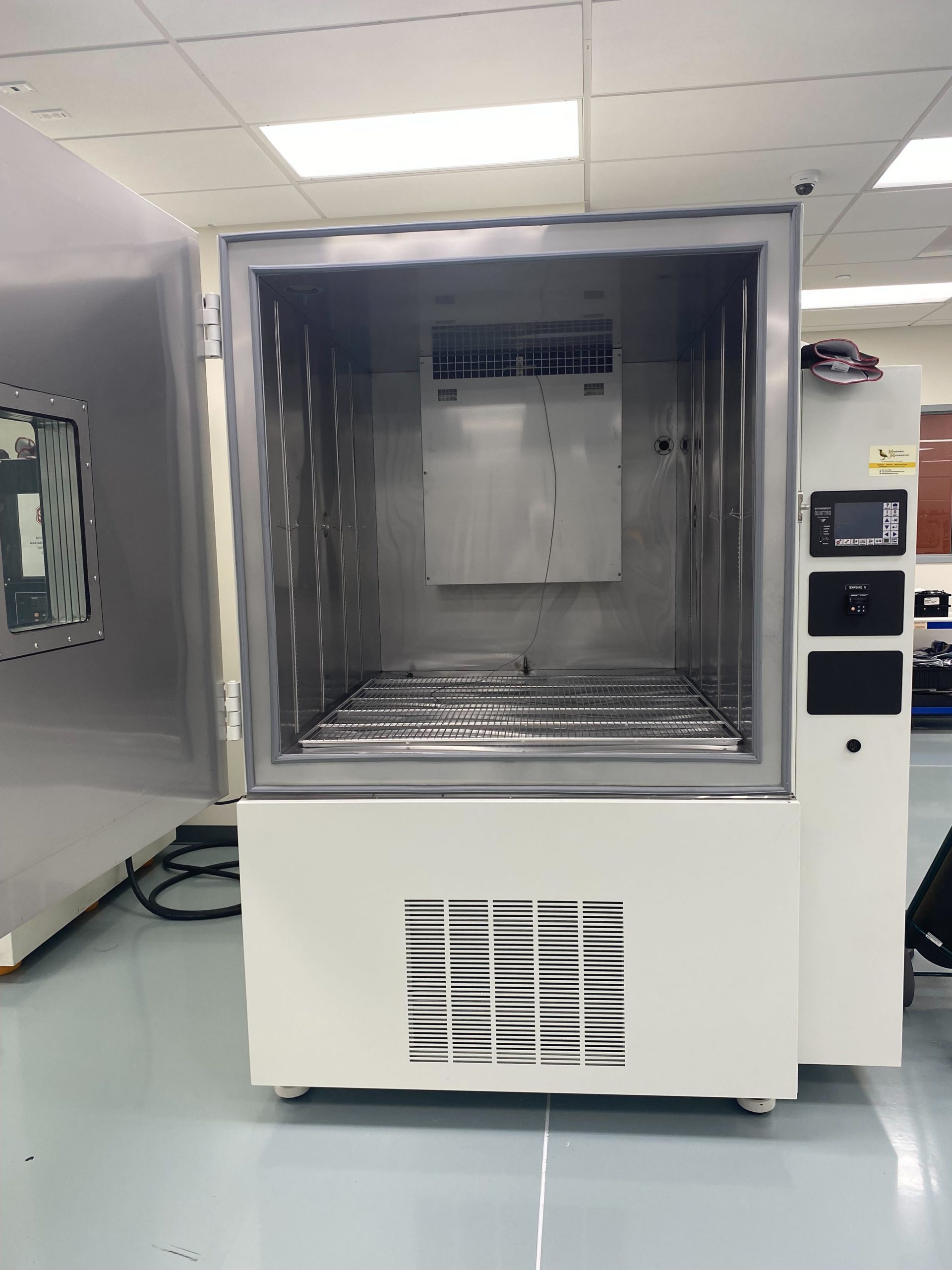 TPS Tenney FCR62S-3.5S-A-VTVQ-G Fast Rate Change Environmental Test Chamber, 2013 - Only Used Once - Image 2