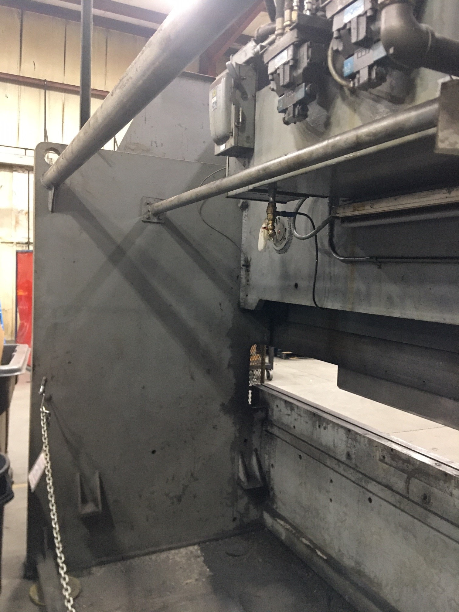 200 Ton x 12' HTC 200-12H Press Brake, 1970 - Video Available - Image 4
