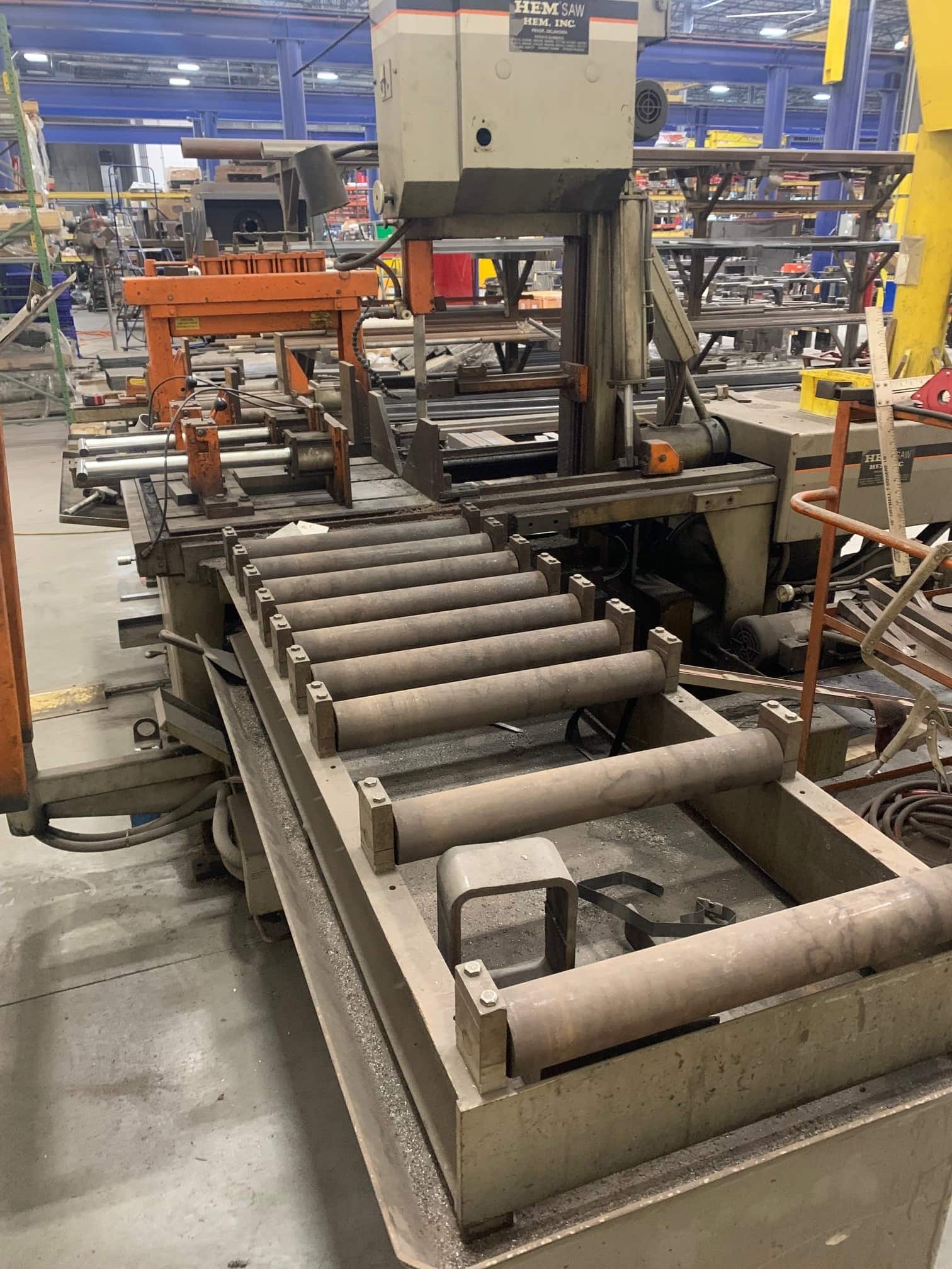 18" x 18" HEM V100LA-2 Vertical Band Saw, 1998 - Image 3